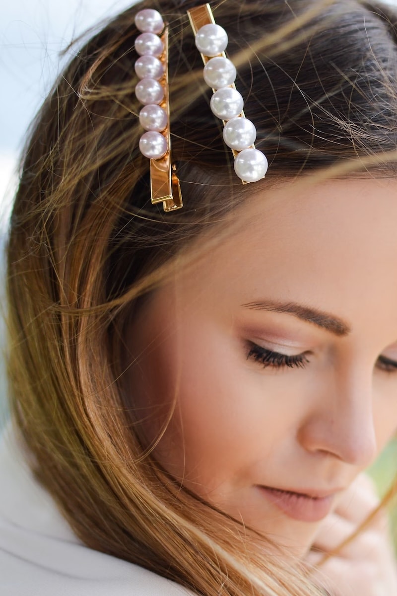 Les barrettes cheveux : l’accessoire indispensable pour sublimer votre coiffure